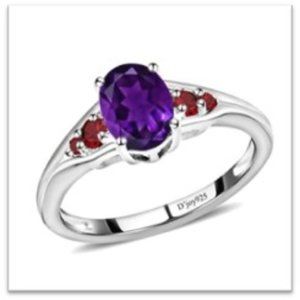 Woman's Ring Size 8